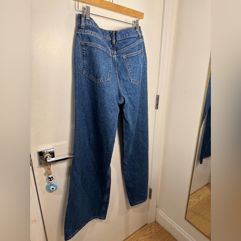 Reformation Cary Low Rise slouchy Wide-Leg Jeans Size 26 in Cleary. EUC - Picture 8 of 8